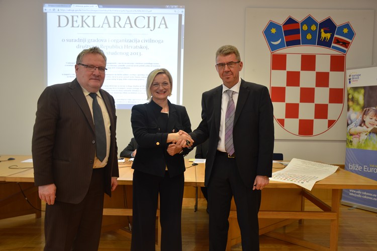 U Čakovcu predstavljen program Europa za građane, a  Mursko Središće i Prelog potpisali Deklaraciju o suradnji gradova i organizacija civilnoga društva